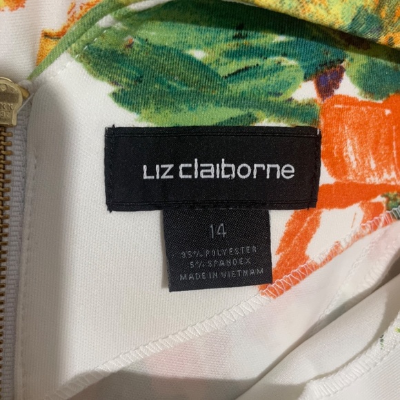 Floral Sleeveless Dress in White and Yellow - Picture 14 of 15